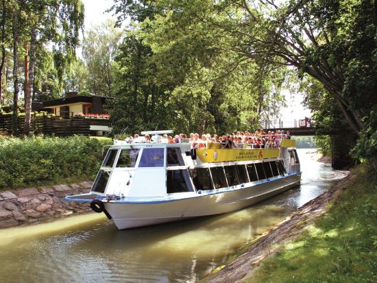 2階建てボートで行く！ヘルシンキ運河クルーズツアー＜5月～9月／約1時間半／ヘルシンキ発＞