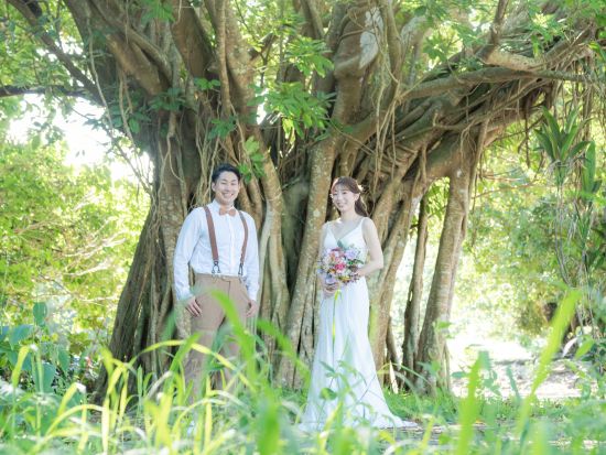 石垣島 ウェディングフォト 選べる撮影スポット 経験豊富なフォトグラファーがベストスポットへご案内＜撮影・メイク・衣装込／沖縄＞