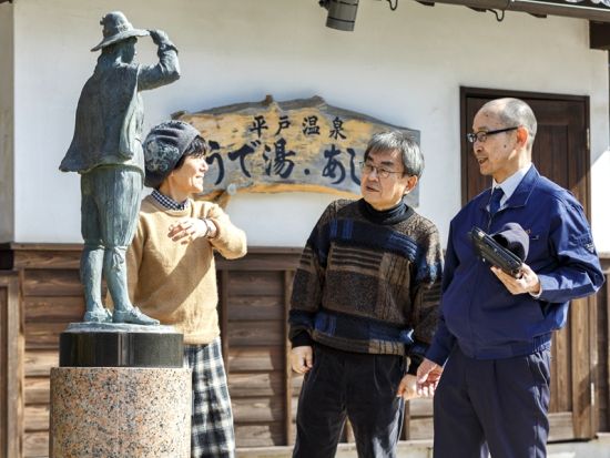 佐世保市内発着貸切観光タクシー　「西の都」平戸の歴史を紐解くツアー　佐世保観光マイスター認定者・向さんがご案内 田平天主堂＋松浦史料博物館＋オランダ商館 