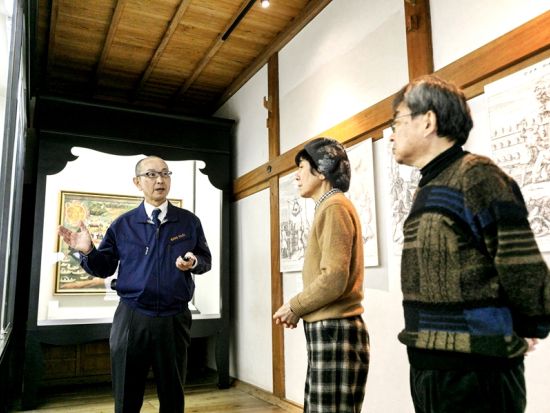 佐世保市内発着貸切観光タクシー　「西の都」平戸の歴史を紐解くツアー　佐世保観光マイスター認定者・向さんがご案内 田平天主堂＋松浦史料博物館＋オランダ商館 