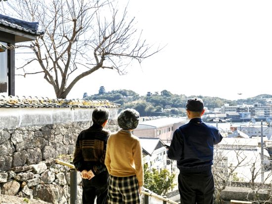 佐世保市内発着貸切観光タクシー　「西の都」平戸の歴史を紐解くツアー　佐世保観光マイスター認定者・向さんがご案内 田平天主堂＋松浦史料博物館＋オランダ商館 