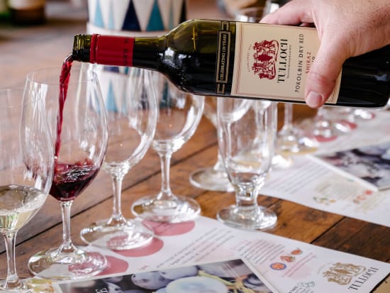 ハンターバレー 1895年創業の老舗ワイナリー「タラック・ワイン/Tulloch Wines」で熟成ワインを含む6種のテイスティング＆2コースランチ