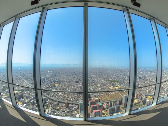 Japan_Osaka_Abeno_Harukas_shutterstock_1027284130