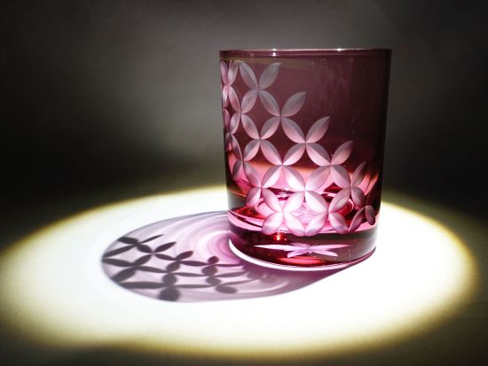 江戸切子体験 十数種のグラスと数十もの柄サンプルから選べる　講座付きのプランもあり＜浅草駅 徒歩３分！創吉浅草店＞