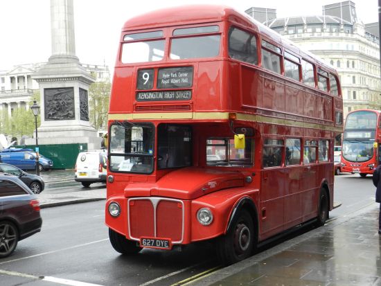 「クイーン」ロンドン半日ウォーキングツアー 伝説のバンドゆかりの地を巡る　映画ロケ地もご案内！＜約4時間／貸切／日本語ガイド＞ by アートローグ