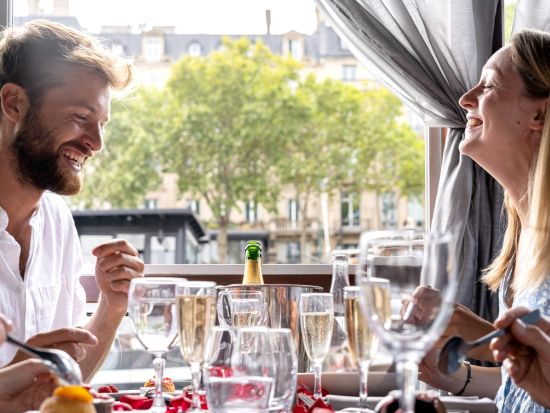 セーヌ川ランチクルーズ「La Marina」＜12:30発／3コースランチ＞