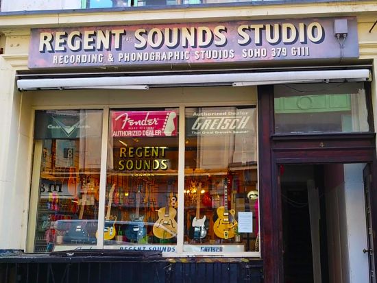 ソーホーウォーキングツアー ブリティッシュロックファン必見！ロックスターゆかりのスポット巡り ドリンク1杯付き＜半日／貸切／日本語ガイド＞ by アートローグ