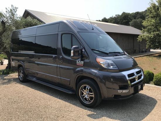 現地ソムリエ監修のワイナリーツアー！贅沢プライベート ナパバレー＜貸切／日本語ドライバーガイド／定員1～7名／8～10時間／ホテル送迎＞