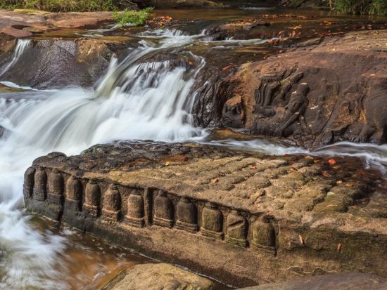 クバール・スピアン1日チャーターツアー ＜貸切／日本語ガイド／シェムリアップ発＞