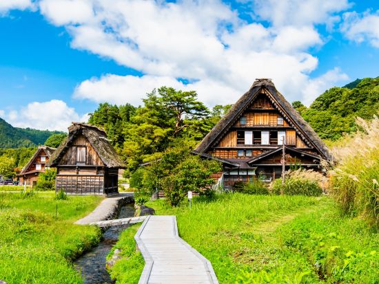 【直前予約OK】2つの世界遺産めぐり 白川郷＋五箇山相倉を巡る観光バスツアー 白川郷合掌集落が見渡せる天守閣展望台＜自由昼食／毎日運行／高山市内発着＞即予約確定
