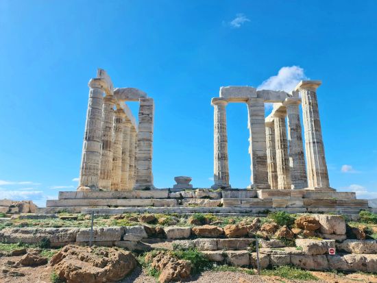 海岸線ルートで行く！古代遺跡ポセイドン神殿とスニオン岬 半日観光ツアー＜日本語アシスタント／午後／アテネ発＞by H.I.S.