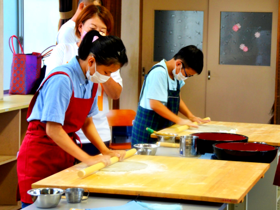 田舎十割そば打ち体験  鶏肉から出汁をとった醤油ベースの温つゆで召し上がれ！＜6歳～／2.5時間／松浦市＞by 一般社団法人まつうら党交流公社