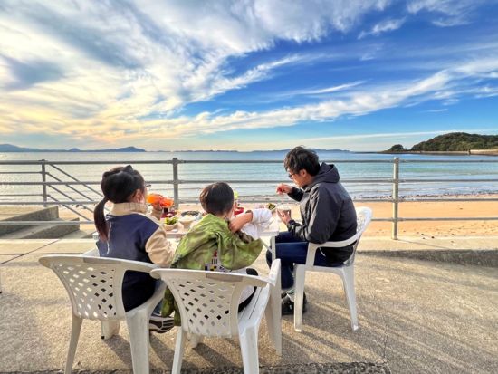 アジ釣りと3種のアジフライ食べ比べ日帰りツアー 漁船釣り体験＆島のおばあちゃんとアジフライ作り ＜6歳～／5時間／松浦市＞by 一般社団法人まつうら党交流公社