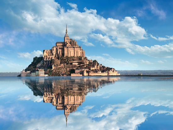 Normandy_Mont_Saint_Michele_AdobeStock_86621825