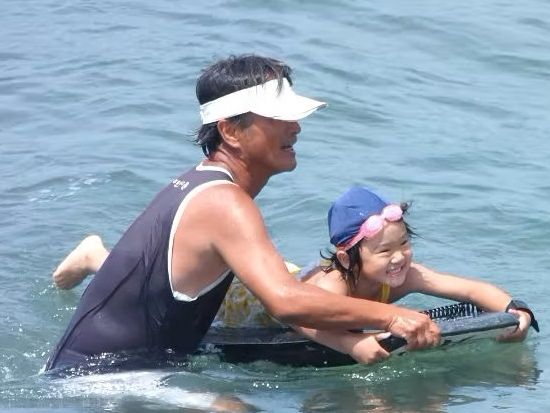 親子サーフィンスクール 連盟公認スクールでしっかり学べる 親子でサーファーデビューにおすすめ！＜三国／坂井市＞