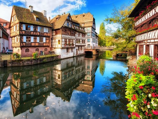 Strasbourg_La Petit France district_123RF_48879114