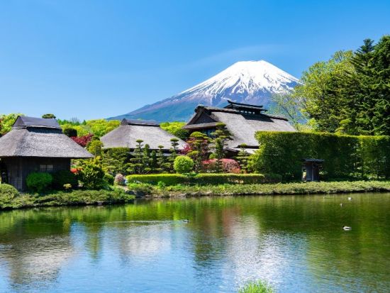 東京発富士山日帰りバスツアー　富士山絶景＆国際交流！河口湖＆忍野八海を自由に散策できる富士山満喫プラン 英語・中国語ガイド同行＜1名様から催行／新宿発／通年＞