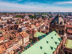 pixta_23428272_XL