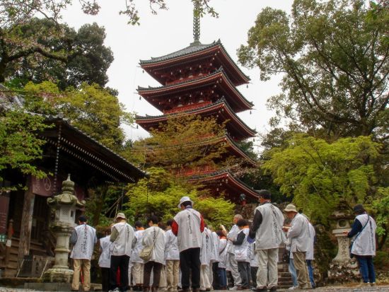 周遊観光バス「MY遊バス」で行く竹林寺 お遍路入門講座＜お遍路装束付き／MY遊バス五台山券付き／乗り降り自由／高知駅発＞