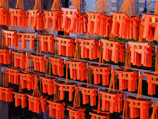 伏見稲荷ウォーキングツアー ミステリーガイドと行く伏見稲荷大社の不思議解明プラン＜1.5～4時間／稲荷駅発着／京都市＞