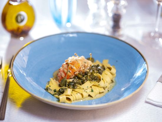 プロト（Proto）食事券＆事前予約サービス☆ミシュランガイド推薦の老舗レストラン＜ディナー／ドブロブニク旧市街＞