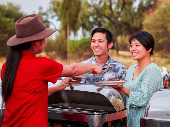 日本語ピティパス　ウルル麓めぐりとサンセットツアー＋ウルルサンライズとカタジュタツアーがセットになったお得なプラン＜BBQディナー付きプランあり／日本語ガイド＞