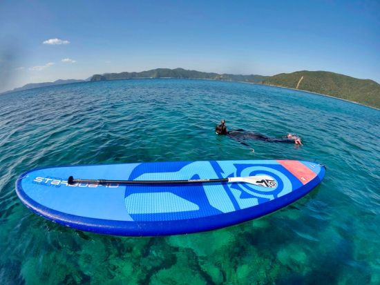 【予約ごとの貸切】加計呂麻島SUP＆シュノーケリング体験ツアー　＜1～3名／1日・半日／生間港発着＞ by カケロマアイランドリトリート ハレハレ