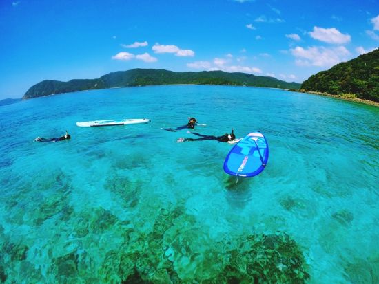 【予約ごとの貸切】加計呂麻島SUP＆シュノーケリング体験ツアー　＜1～3名／1日・半日／生間港発着＞ by カケロマアイランドリトリート ハレハレ