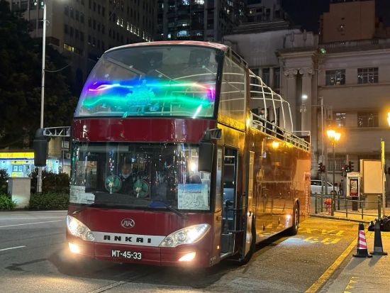 マカオ　オープントップバス　1日乗車券またはナイトツアー＜中国語または英語ガイド＞