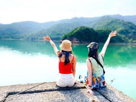 ボートも貸切！加計呂麻島 島内観光&ボートシュノーケリングツアー 水中写真プレゼント ＜2～3名／生間港発着＞ byカケロマアイランドリトリート ハレハレ