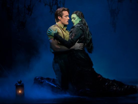 Wicked still photo‐Elphaba and  Fiyero