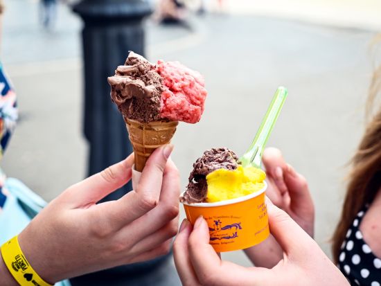 美食都市・ローマ グルメウォーキングツアー！本場のパスタ・ピザ・B級グルメ～絶品ドルチェまでを食べつくす＜ワイン試飲＆エスプレッソ又はカプチーノ付／英語ガイド＞