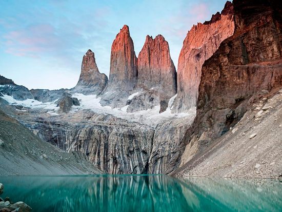 トーレス・デル・パイネ国立公園 散策ツアー＜英語ガイド／エル・カラファテ発＞