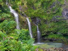 Hawaii_Maui_Hana_123RF_16987837_ML