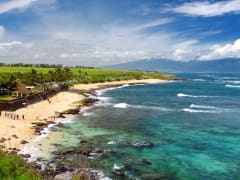 Hawaii_Maui_Hookipa Beach_shutterstock_1091074916