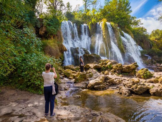 ボスニア・ヘルツェゴビナ 世界遺産モスタル＋要塞都市ポチテリ＋自然保護地区クラヴィカの滝 日帰り観光ツアー＜3月～11月／英語ガイド／スプリット発＞
