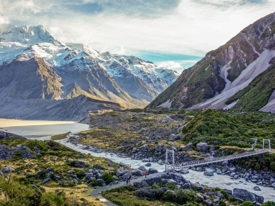 世界遺産マウントクック2日間 大自然の魅力を満喫！移動以外は自由行動でマイペースな旅をサポート＜英語／発着地選択可／Gray Line社＞