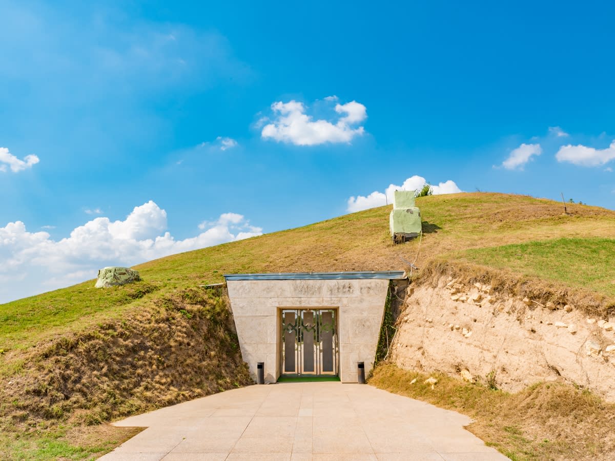 カザンラクのトラキア人の墳墓 (ブルガリアの世界遺産) | ブルガリアの 