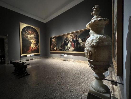 ブレラ絵画館＋5つ星ホテルでアペリティーボ体験 プライベートツアー　ブルガリホテル・ミラノまたはアルマーニホテル＜日本語アシスタント＞