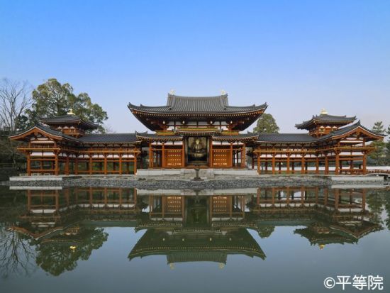 世界遺産めぐりと宇治散策 醍醐寺＋平等院＋東寺＋三室戸寺（2026/4/17～5/31）＜昼食付／京都駅発＞by おこしバス（京都定期観光バス）