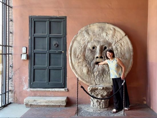 ローマの道を馬車で走る！世界遺産コロッセオ＋真実の口 半日観光 ＜貸切／日本語公認ガイド／午前or午後／ローマ発＞by Mybus