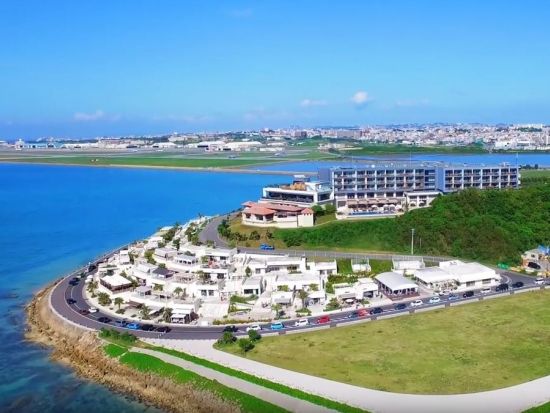 沖縄南部1日周遊バスツアー　ニライカナイ橋＋新原ビーチ＋おきなわワールド＋瀬長島ウミカジテラス ＜那覇発＞