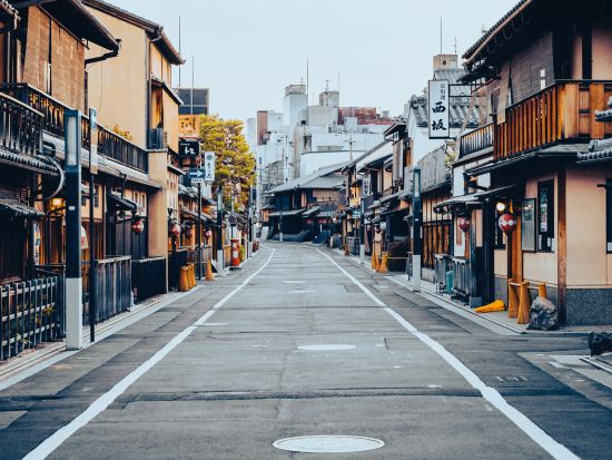 貸切観光タクシー お土産選びに最適！ショッピング三昧プラン＜5時間／大津市内発／京都市内着／京都市内発オプションあり／1～9名＞by 滋賀ヤサカ自動車