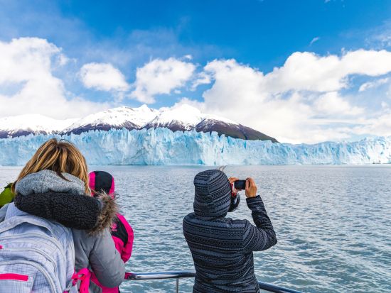 ペリトモレノ氷河を観賞する絶景クルーズツアー1時間＜混載／午前or午後／英語ガイド／現地集合＞