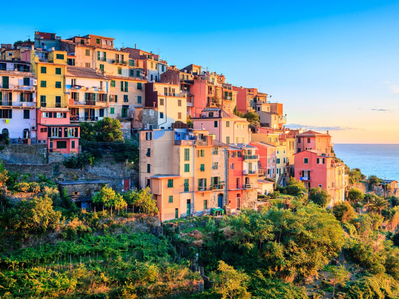 Italy_Cinque_Terre_pixta_73811546_L