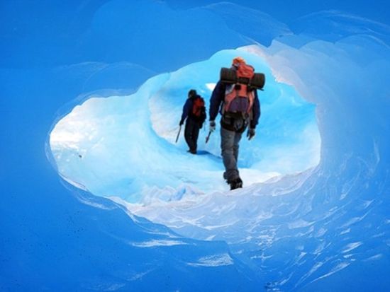 ペリトモレノ氷河で憧れのアイストレッキング！氷河の上でしか見られない絶景やアンデスの自然もご案内＜9～4月／混載／1日／英語ガイド／エル・カラファテ発＞