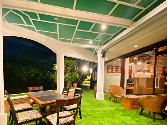 【セブ島 レストラン代行予約】ラ・パリジェンヌ・マクタン (LA PARISIENNE / LA VIE)　シャングリラホテル目の前のカジュアルフランス料理