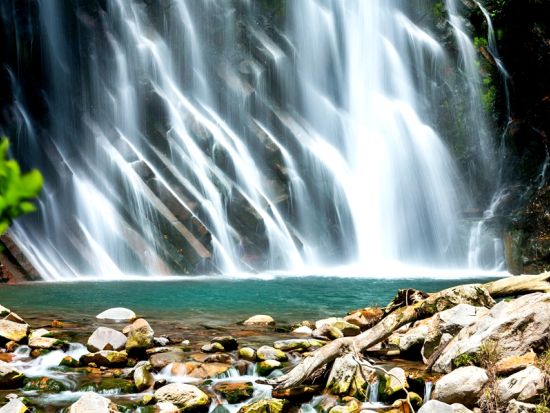 鹿児島市内発／霧島市内着貸切観光タクシー　神話の里 霧島満喫の旅　塩浸温泉＋丸尾の滝＋霧島神宮＋神話の里公園 ＜約4時間＞ by 旭交通タクシー