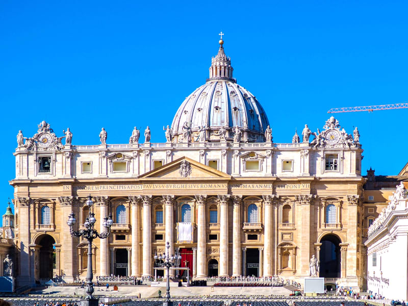 Italy_Rome_Vatican-Museums_shutterstock_230195953