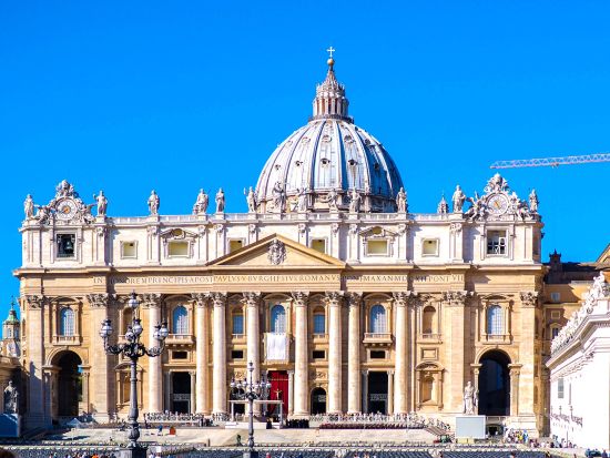 ヴァチカン美術館入場チケット事前予約＋街歩き音声ガイドアプリ／乗り降り自由観光バス乗車券付きプランあり＜緊急時の24時間日本語サポート付＞